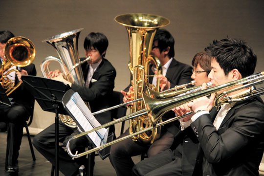 2012년 음악대학졸업자로 구성된 ‘하트하트 시니어 오케스트라’가 창단한다.