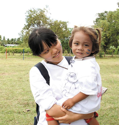 신수연양은 캄보디아에서의 봉사활동을 통해 많은 것을 배웠다고 말했다.