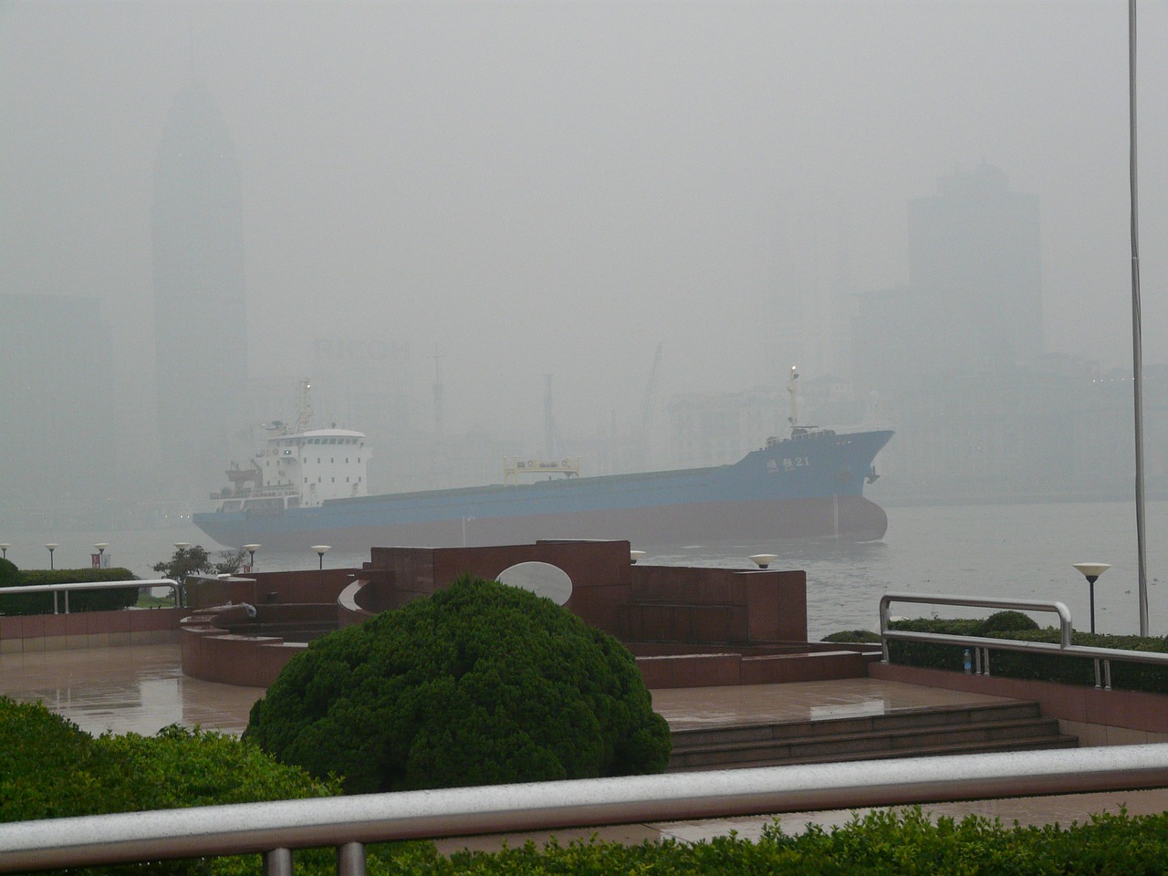 중국 상하이 지역이 스모그로 앞 건물이 보이지 않는다. ⓒpixabay
