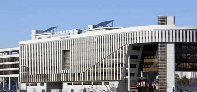 고용노동부 세종청사 전경. /위키미디어