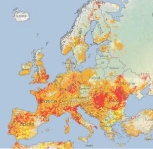 8월 10일(현지 시각) 기준 유럽 지역의 가뭄 상태. 노란색이 '주의', 주황색이 '경고', 빨간색이 '경계' 상태를 나타낸다. /세계가뭄관측(GDO) 제공