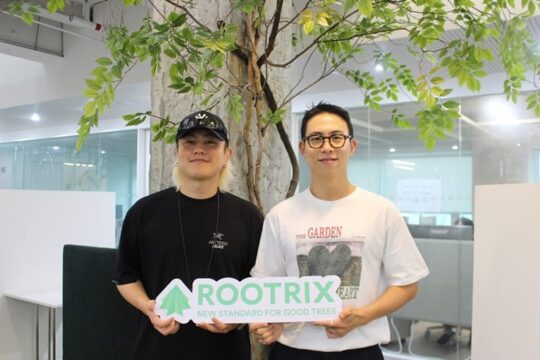 지난달 13일 만난 안정록(오른쪽) 루트릭스 대표와 김유겸 이사. 안 대표는 “신뢰할 수 있는 수목 데이터를 수집, 활용해 더 많은 사람이 더 건강한 수목을 심고 가꿀 수 있도록 지원한다”고 말했다. / 이주희 청년기자