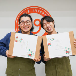 굿피를과 럽딜리버리가 여성의 날을 맞아 취약계층 여성청소년에게 생리대, 비누, 영양제 등 생필품이 담긴 선물함을 제공한다. /굿피플